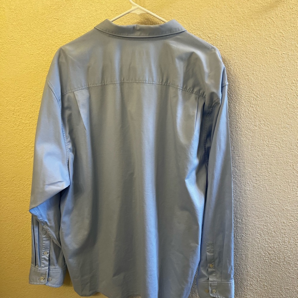 Tommy Bahama Men’s Light Blue Button Up Dress Shirt (XXL) - Picture 2 of 4